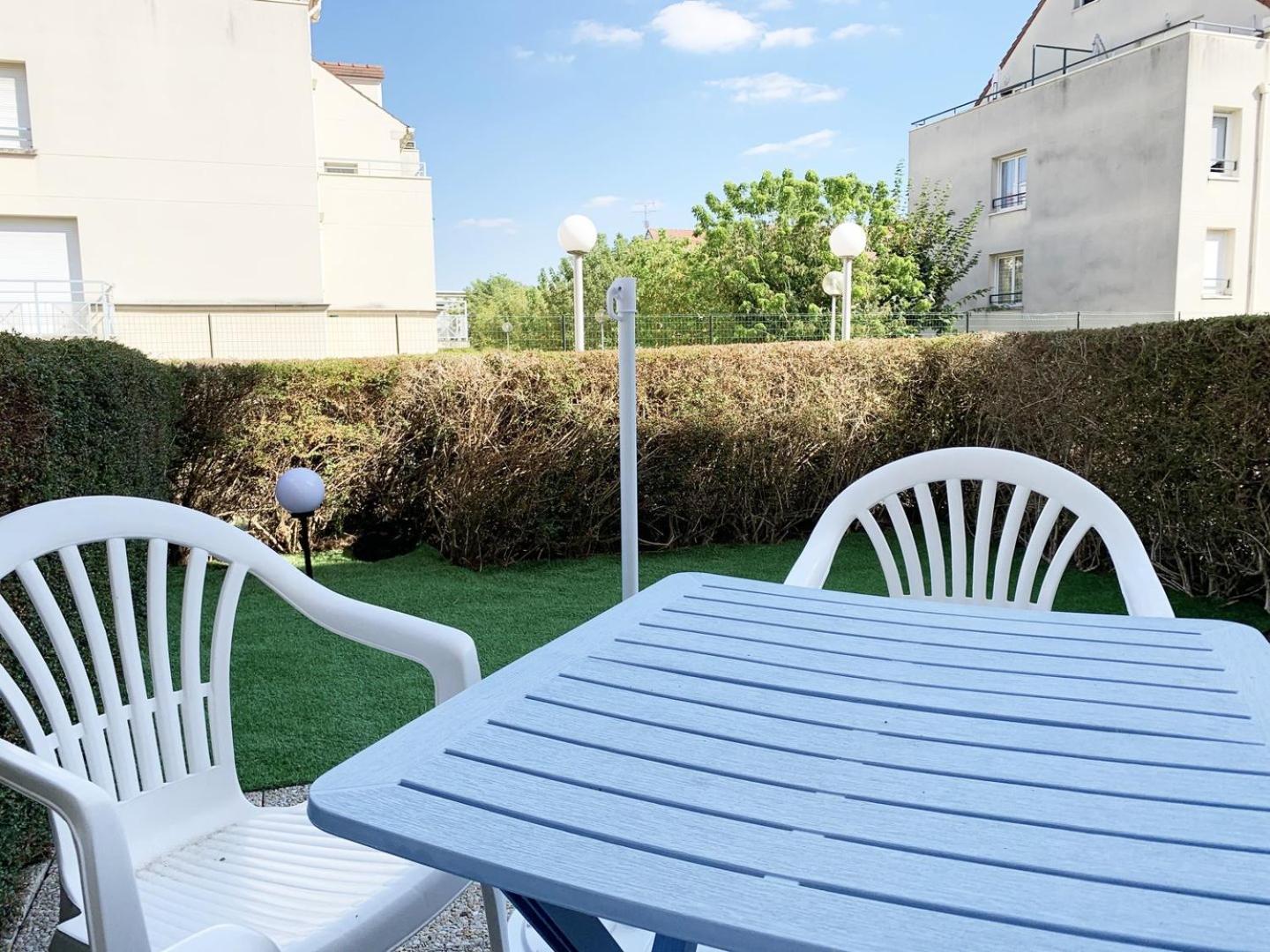 Le Matisse Lägenhet Mainvilliers  Exteriör bild